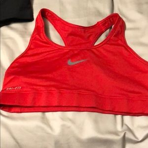 Sports bra